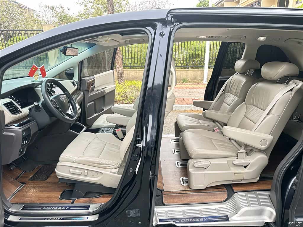 Honda Odyssey, 2017 все фото