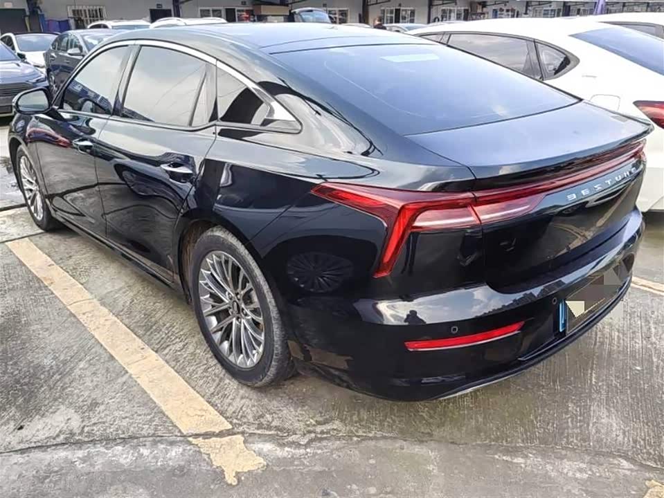 Besturn B70 Besturn B70