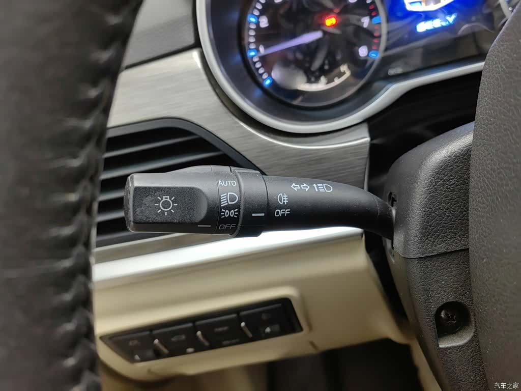Geely Emgrand, 2017 21