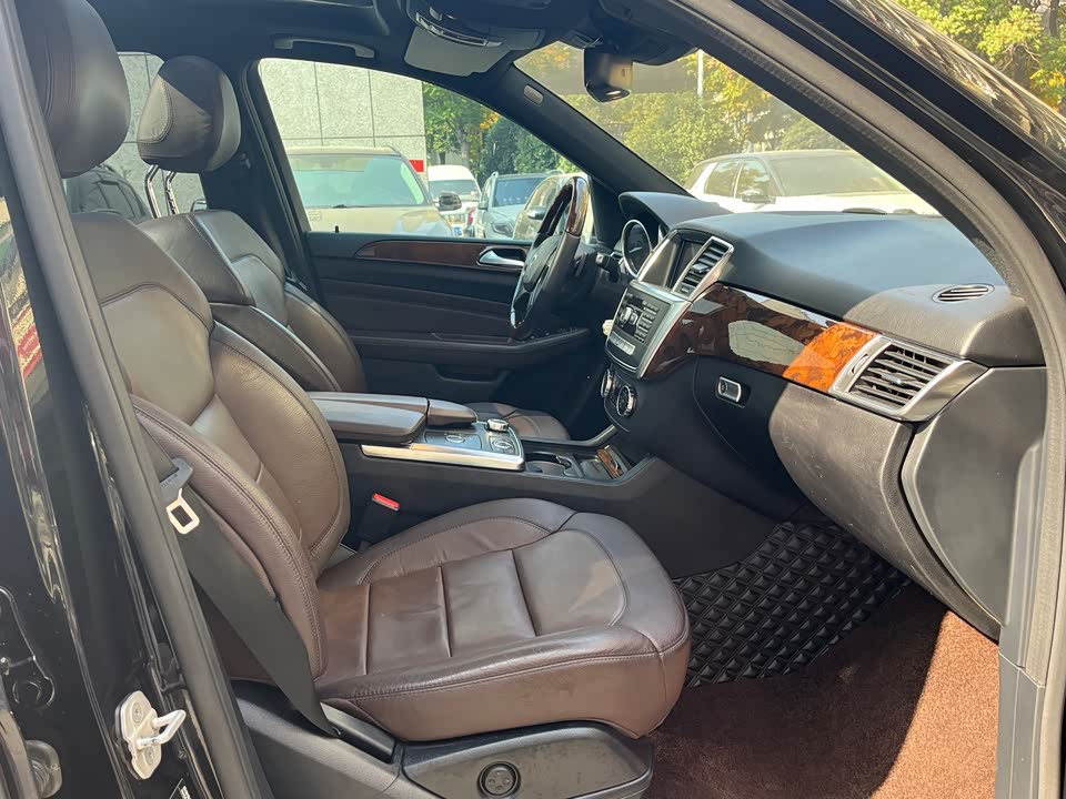 Mercedes-Benz M class