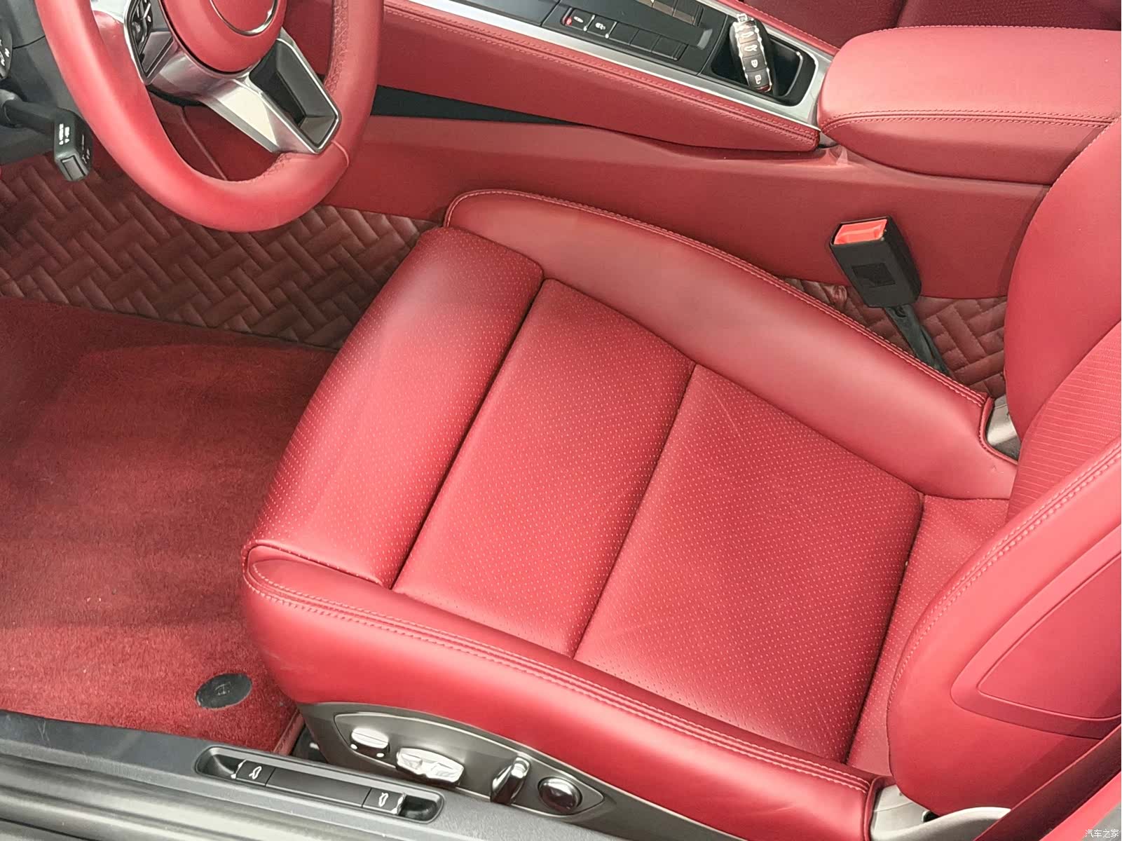 Porsche Cayman, 2023 9