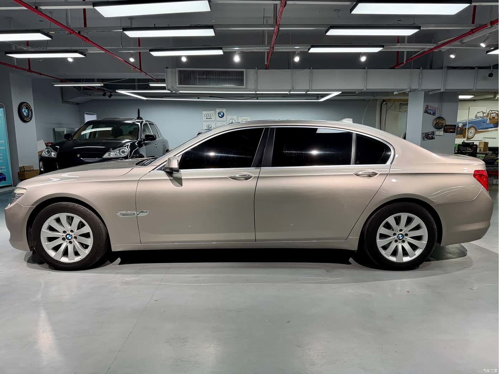 BMW 7 Series, 2012 4