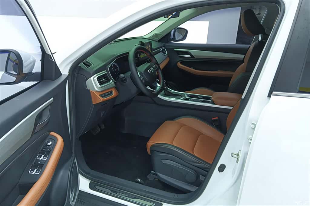Geely X6, 2020 9