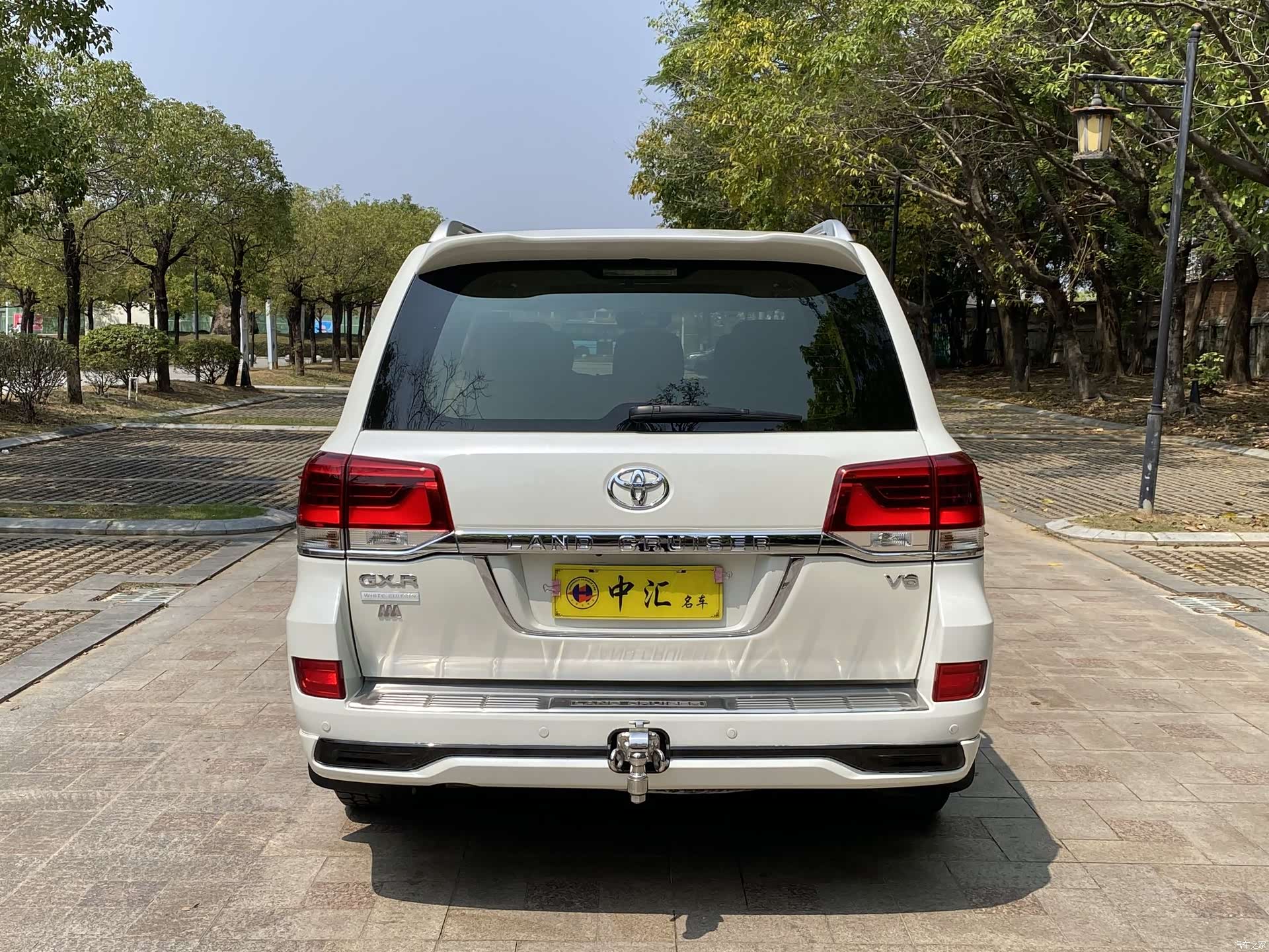 Toyota Land Cruiser, 2017 8