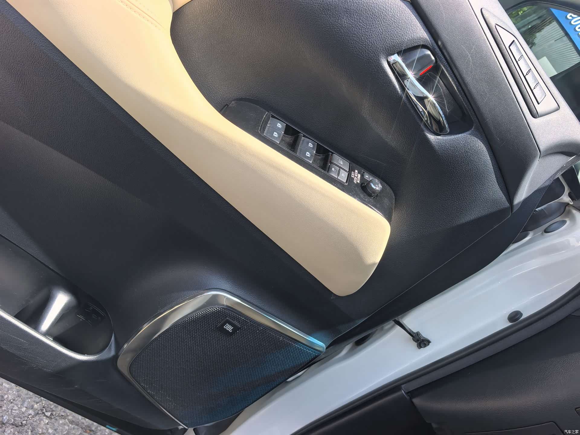 Toyota Alphard, 2017 4