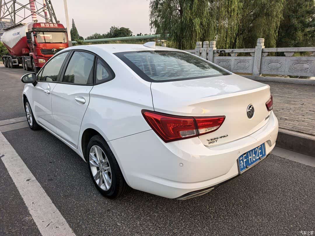 Buick Verano, 2017 8