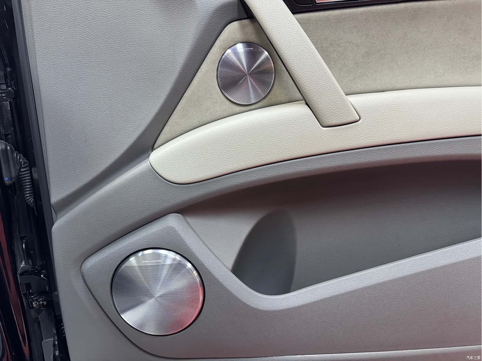 Audi Q7, 2010 24
