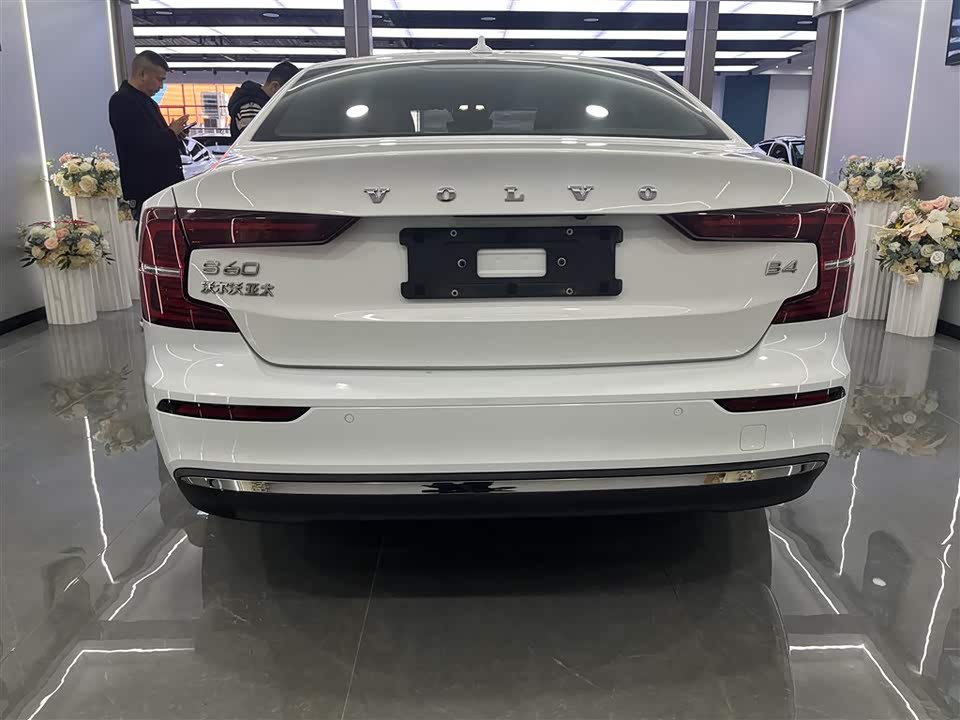 Volvo S60