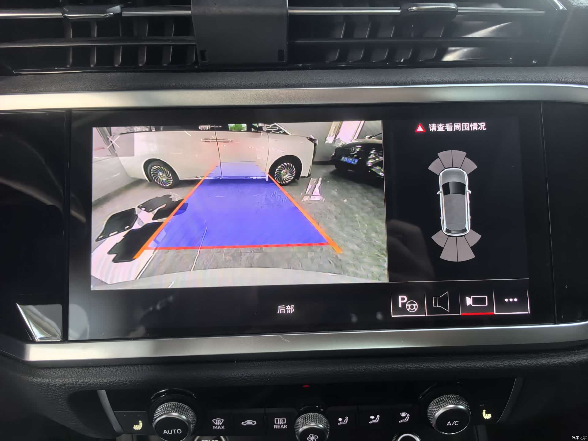Audi Q3, 2022 18