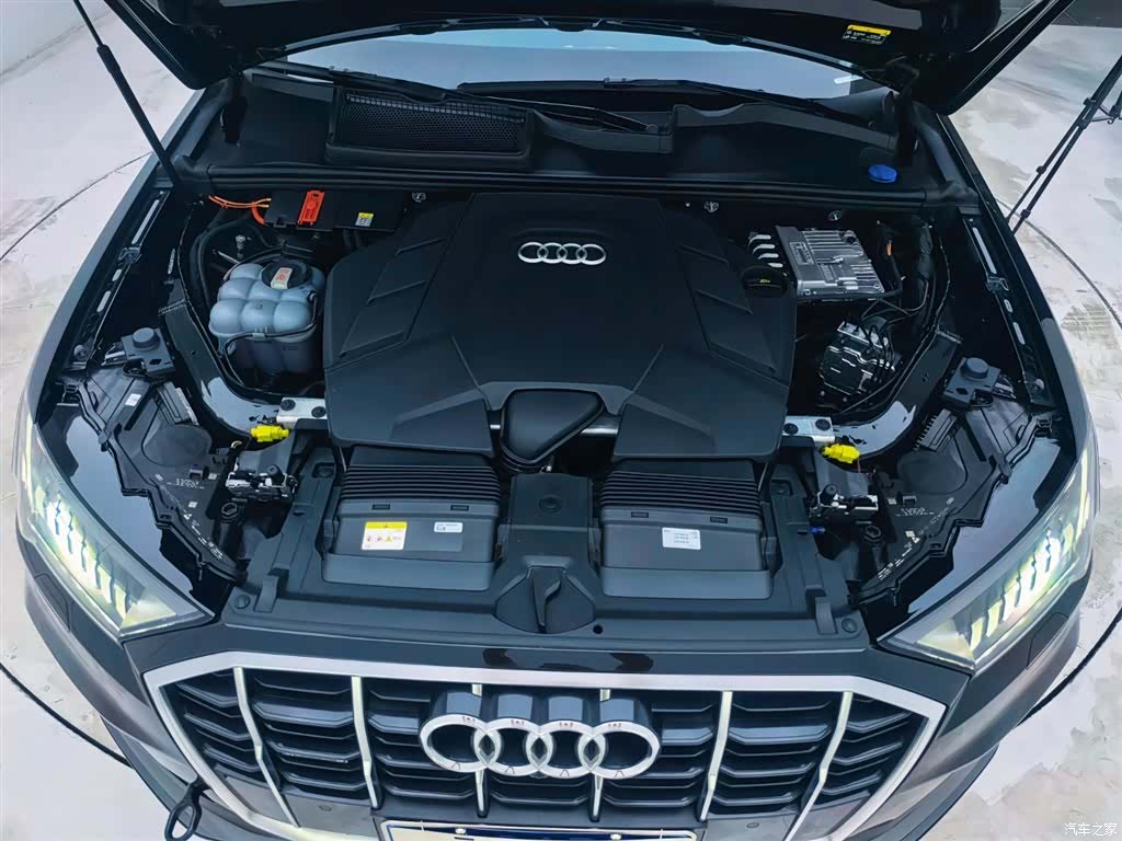 Audi Q7, 2023 22