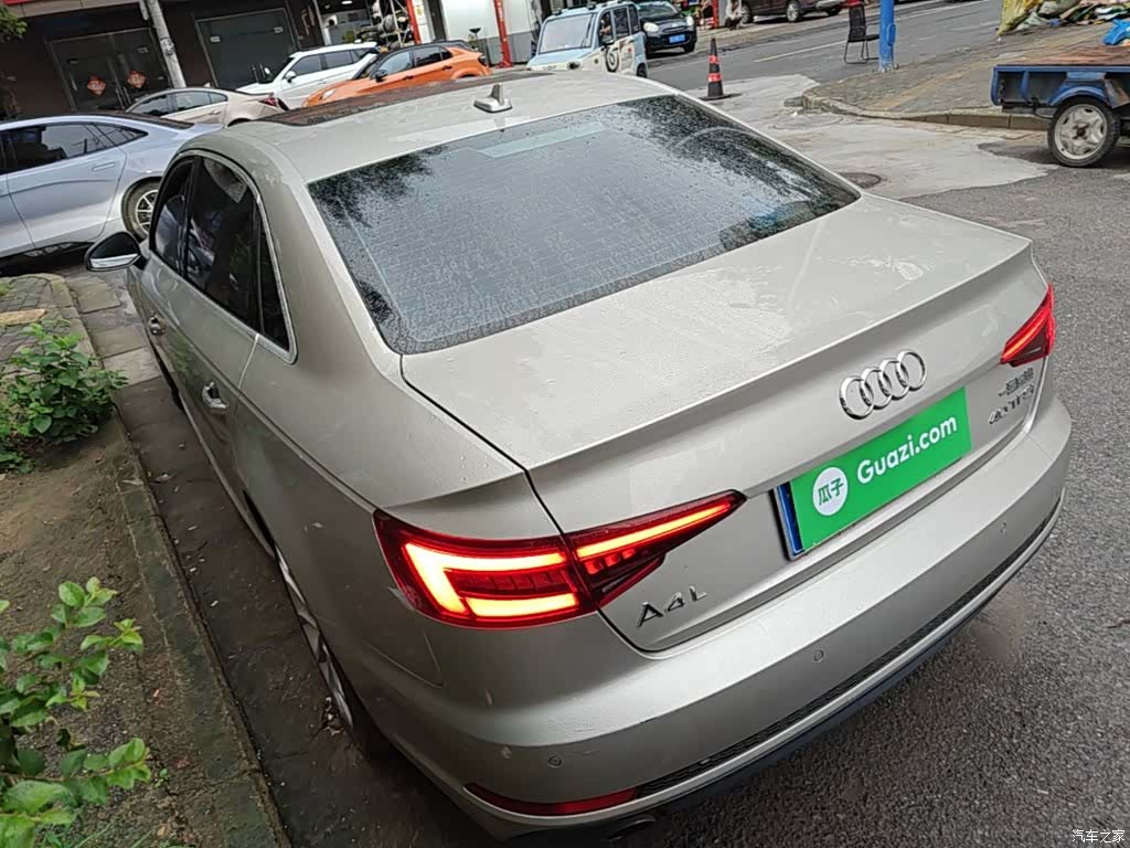 Audi A4L, 2018 все фото