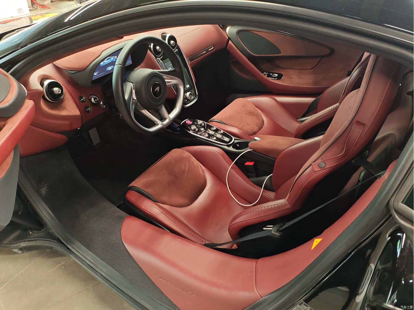 McLaren GT, 2022 все фото