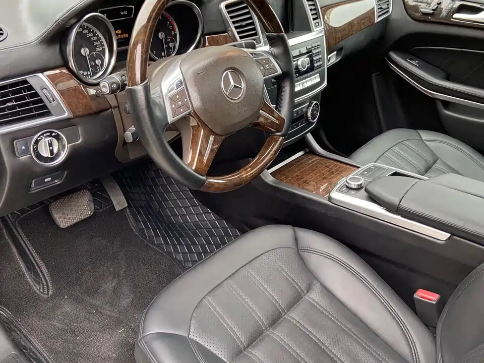 Mercedes-Benz GL grade