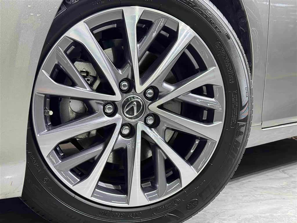 Lexus ES, 2024 20