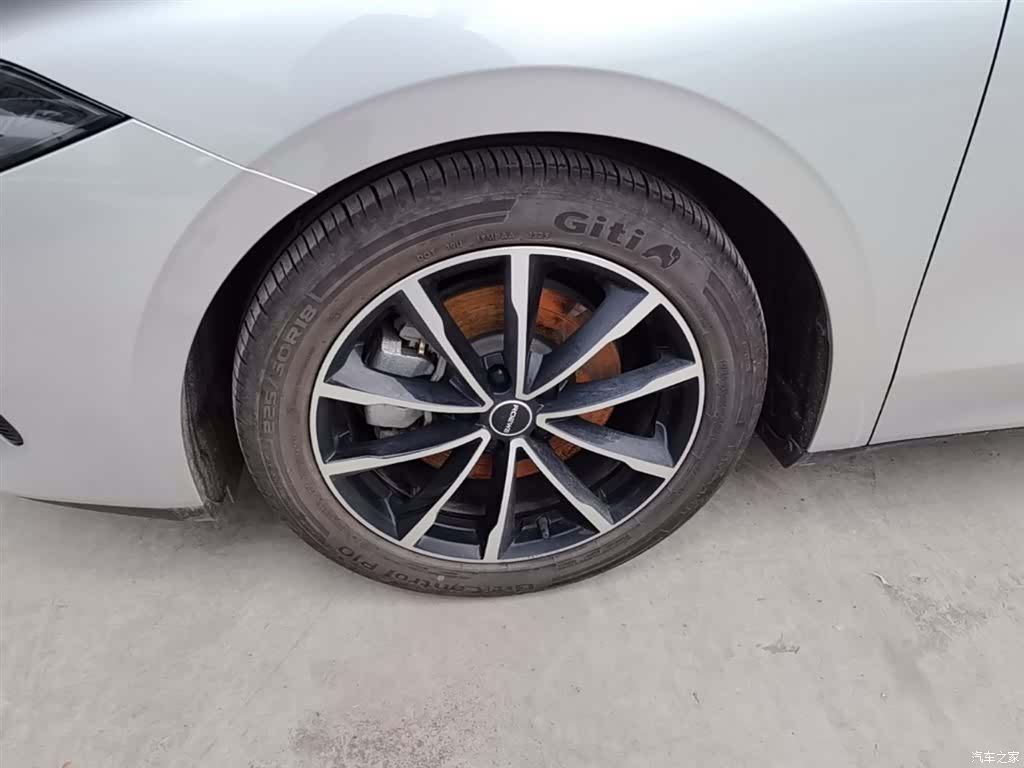 Roewe D7, 2025 23