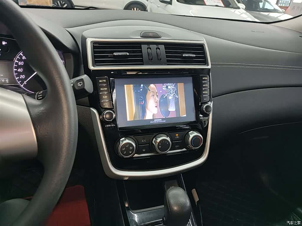 Nissan Tiida, 2016 13