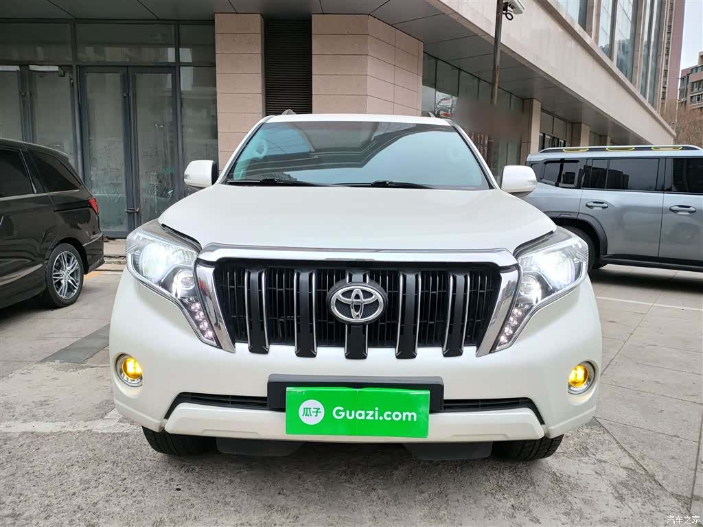 Toyota Prado, 2015 3