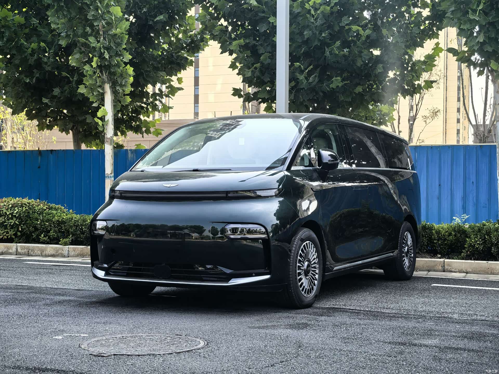 LEVC L380, 2026 1