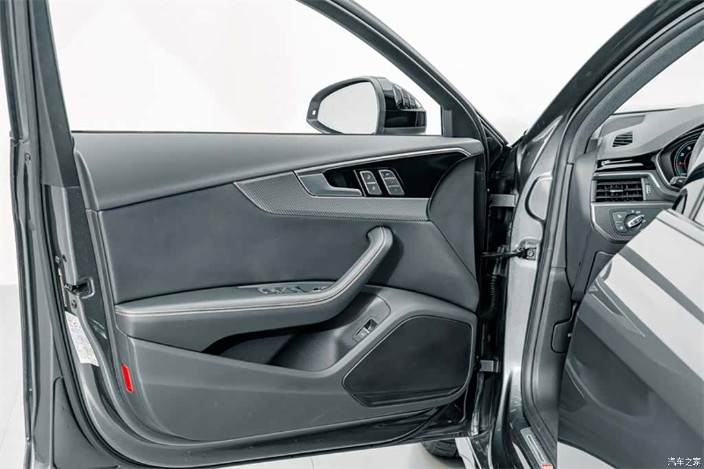 Audi A4L, 2024 15