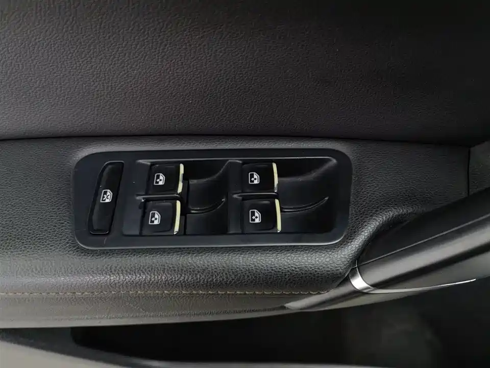 Volkswagen Golf*Jiayu