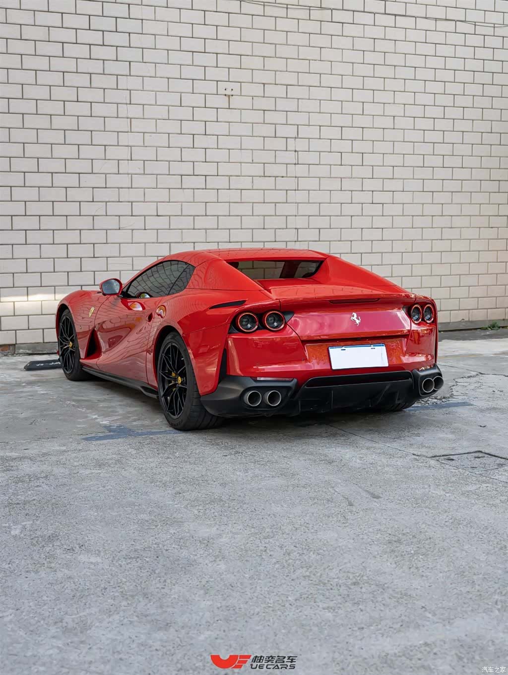 Ferrari 812, 2022 6