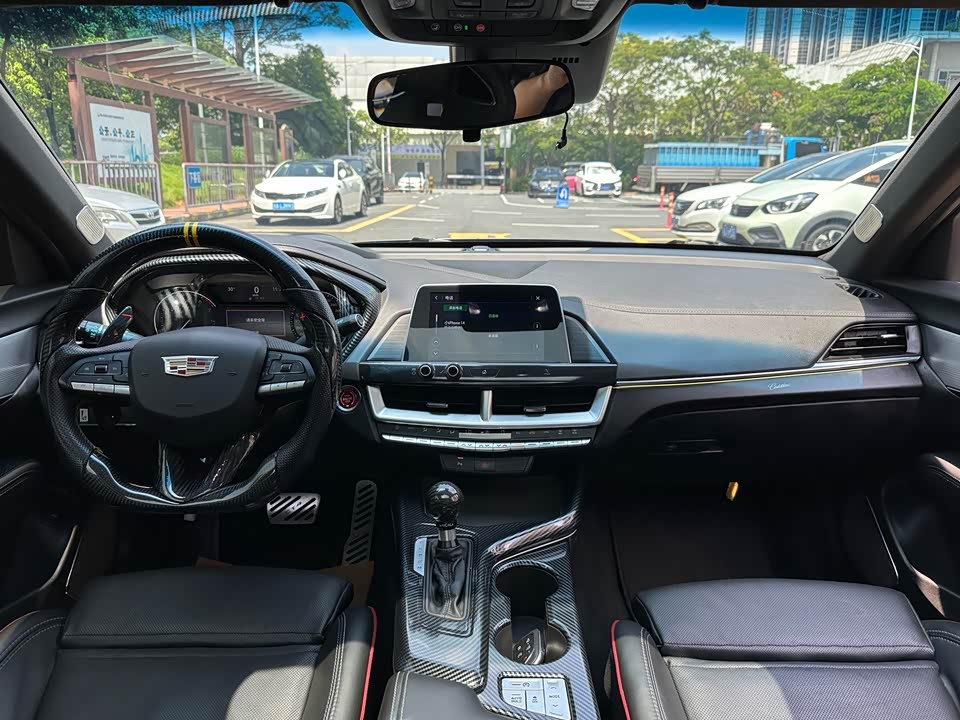 Cadillac CT4
