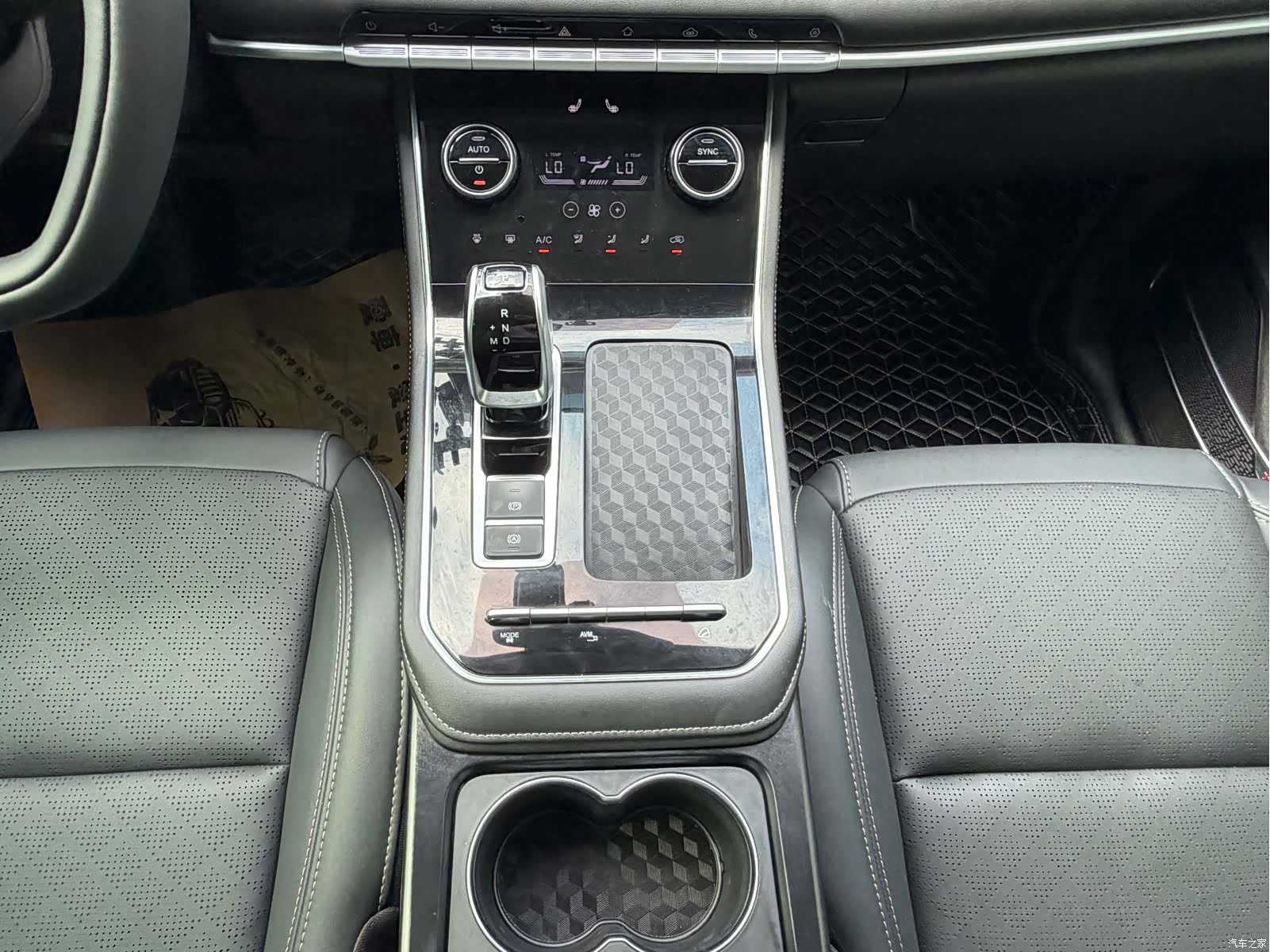 Chery Tiggo 8, 2025 11