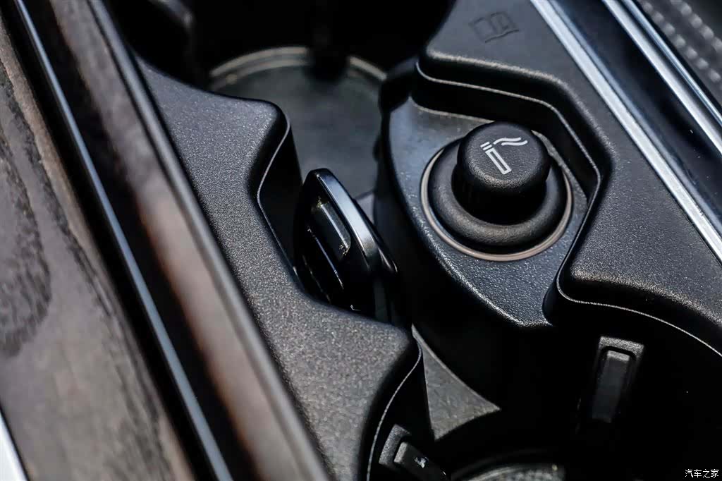 Audi A6L, 2022 32