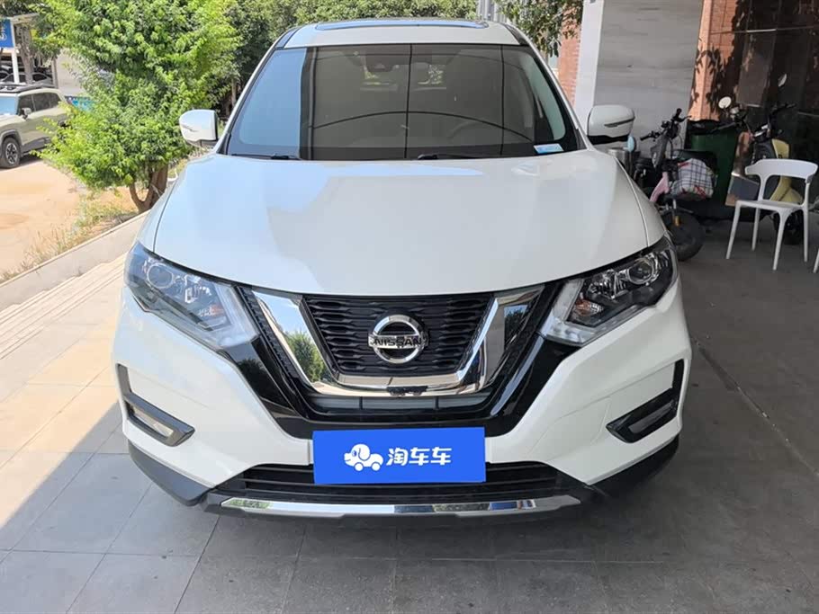Nissan Qijun