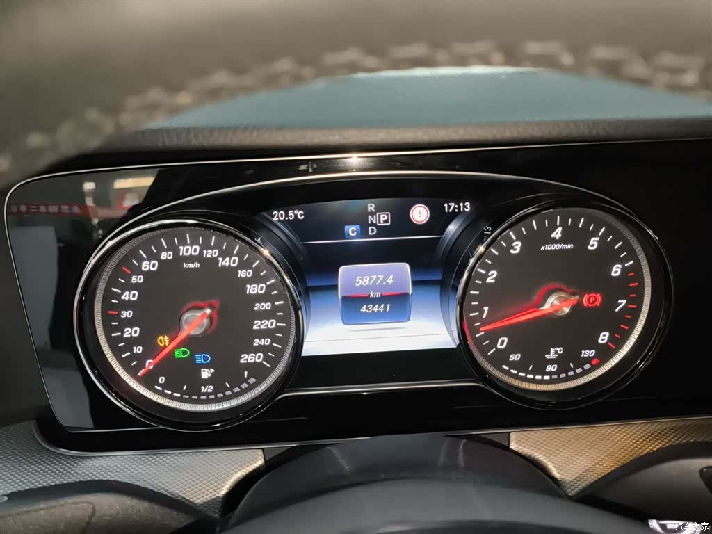 Mercedes-Benz E-Class, 2018 12
