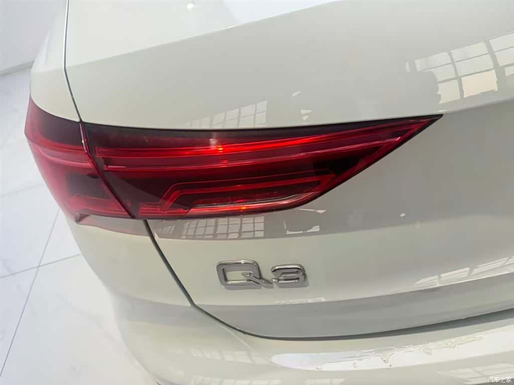 Audi Q3, 2020 10