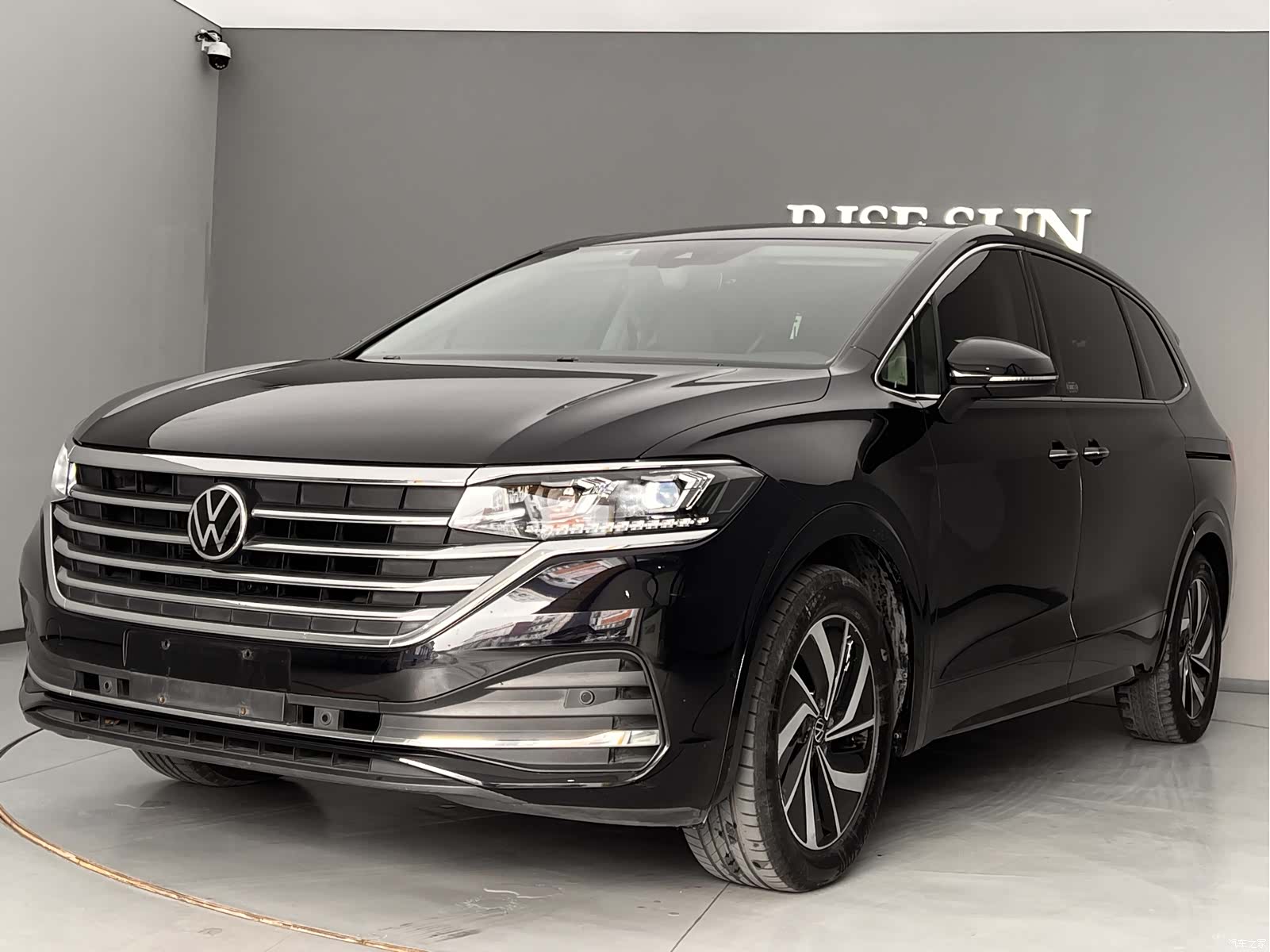 Volkswagen Viloran, 2023 25