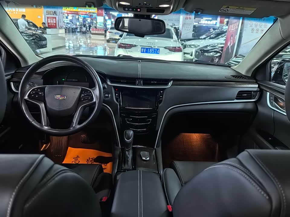 Cadillac XTS