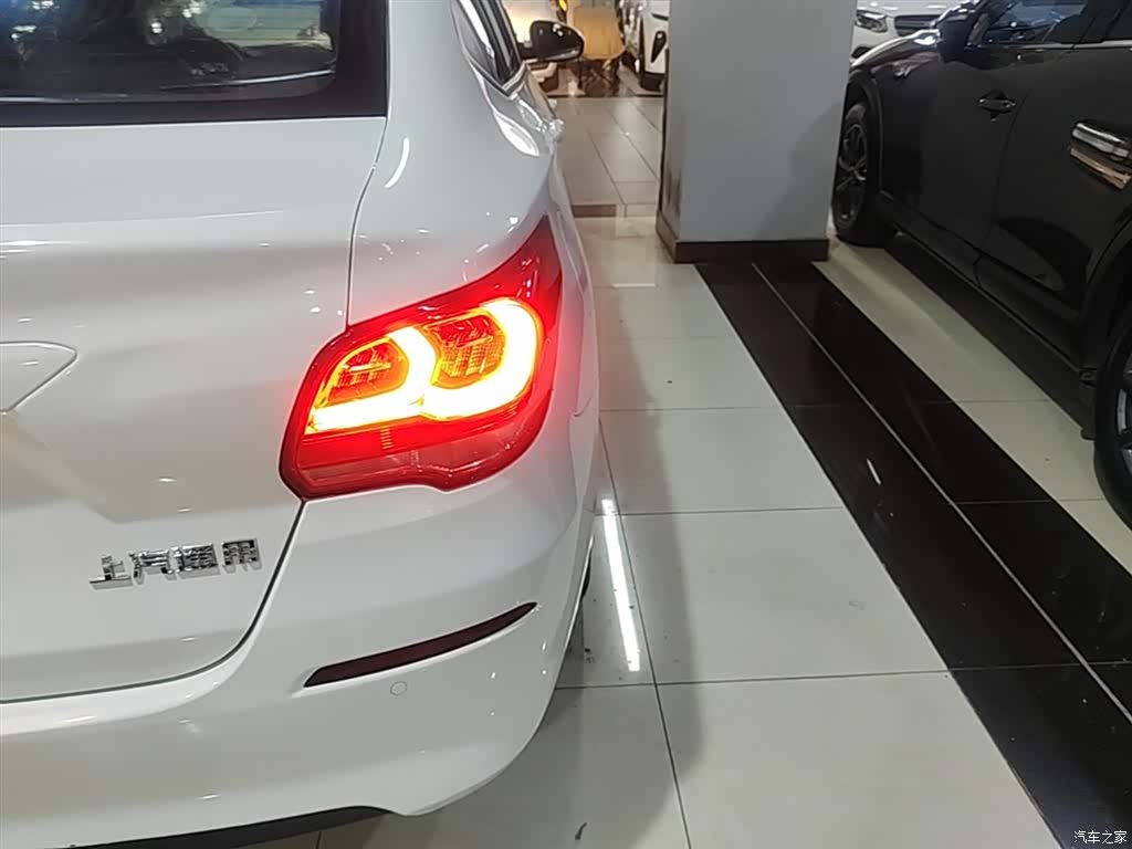 Chevrolet 320, 2019 8