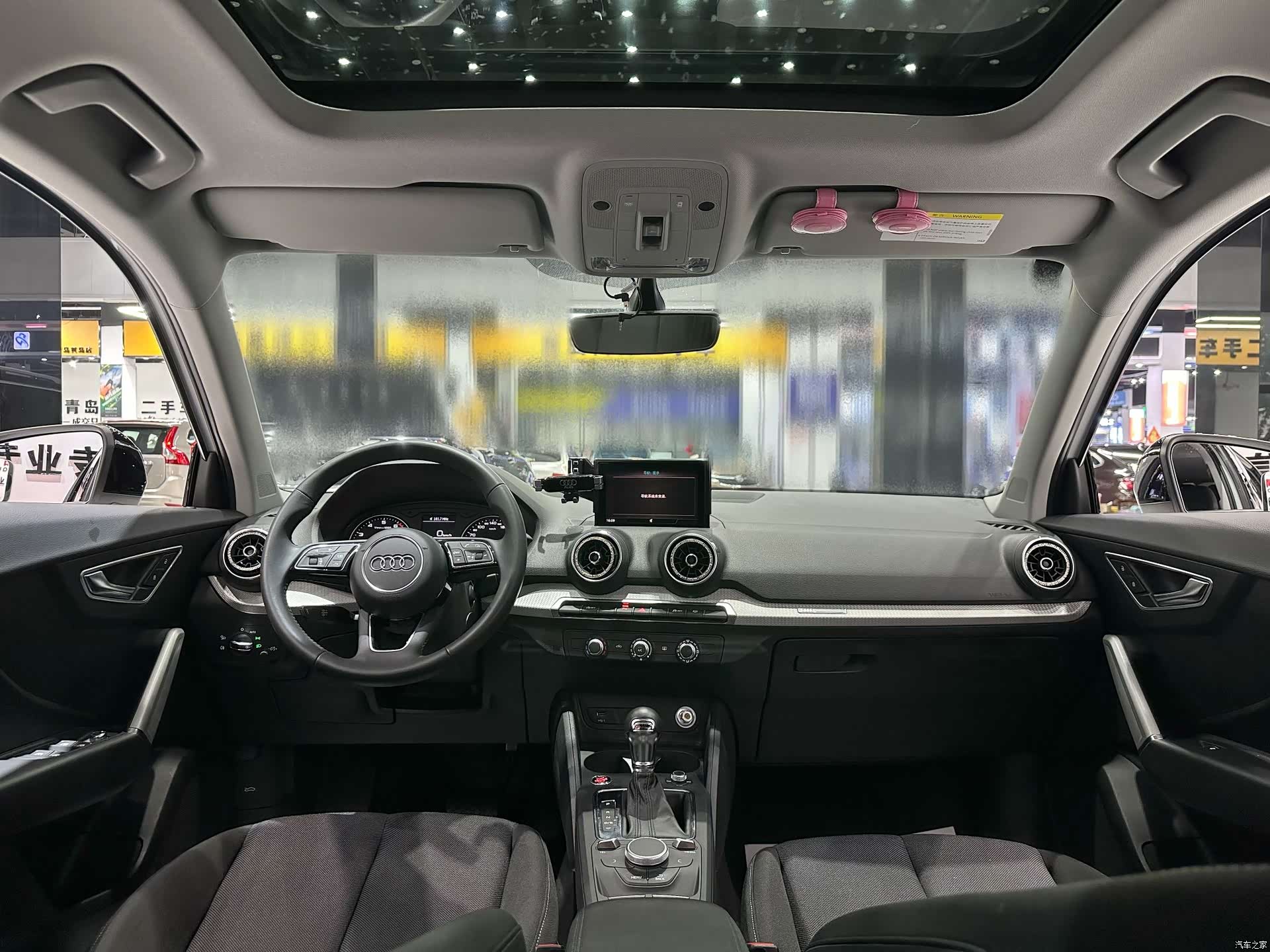 Audi Q2L, 2020 7