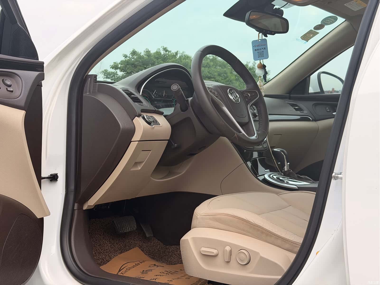 Buick Regal, 2014 все фото