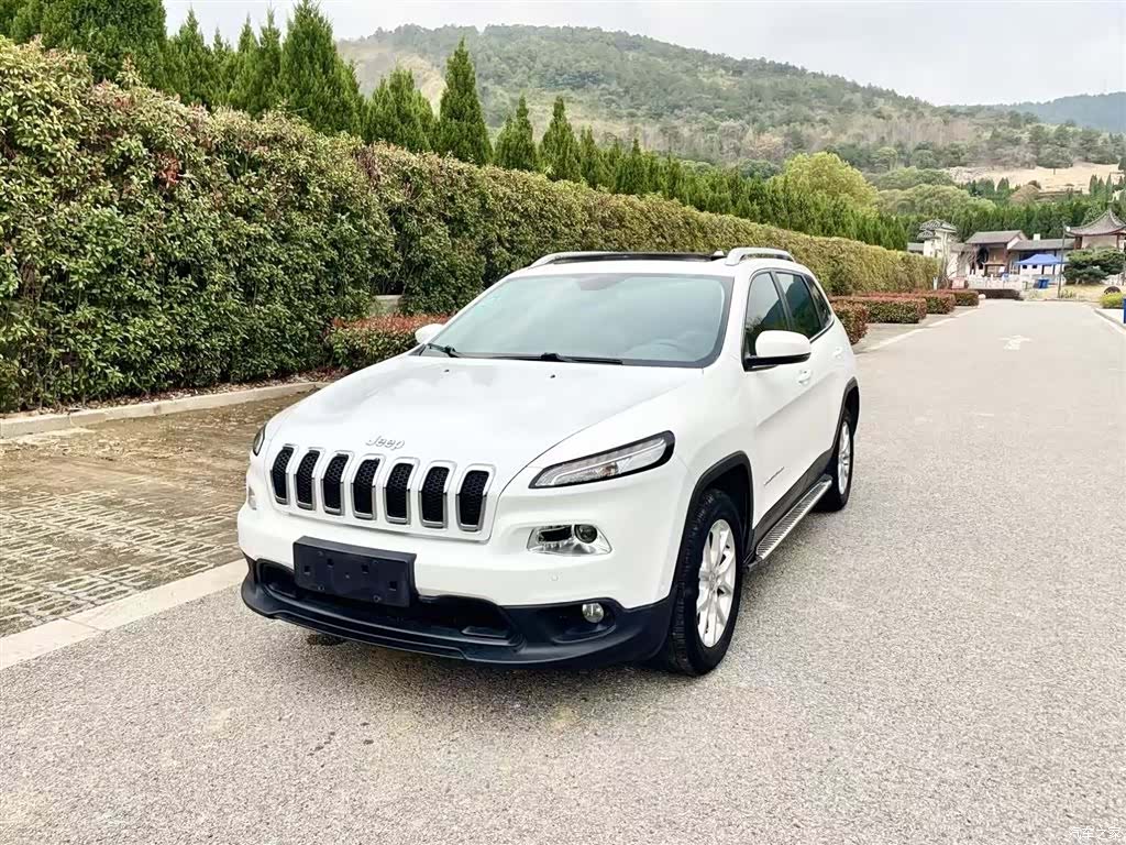 Jeep Cherokee, 2016 2