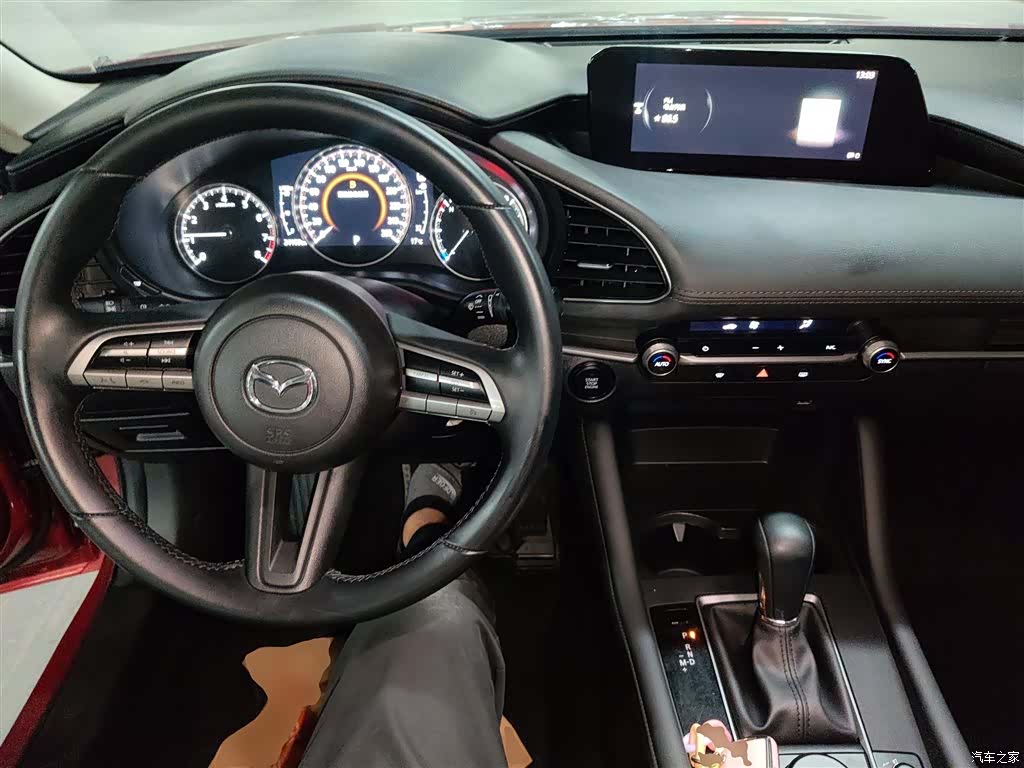 Mazda Mazda3, 2020 10