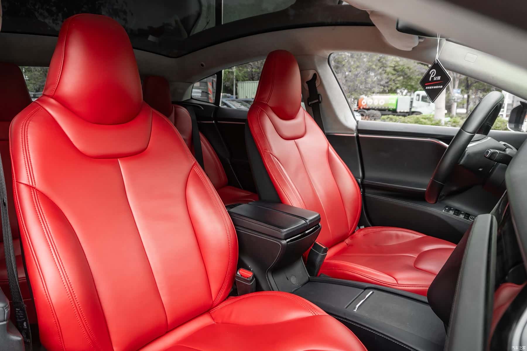 Tesla Model S, 2017 13