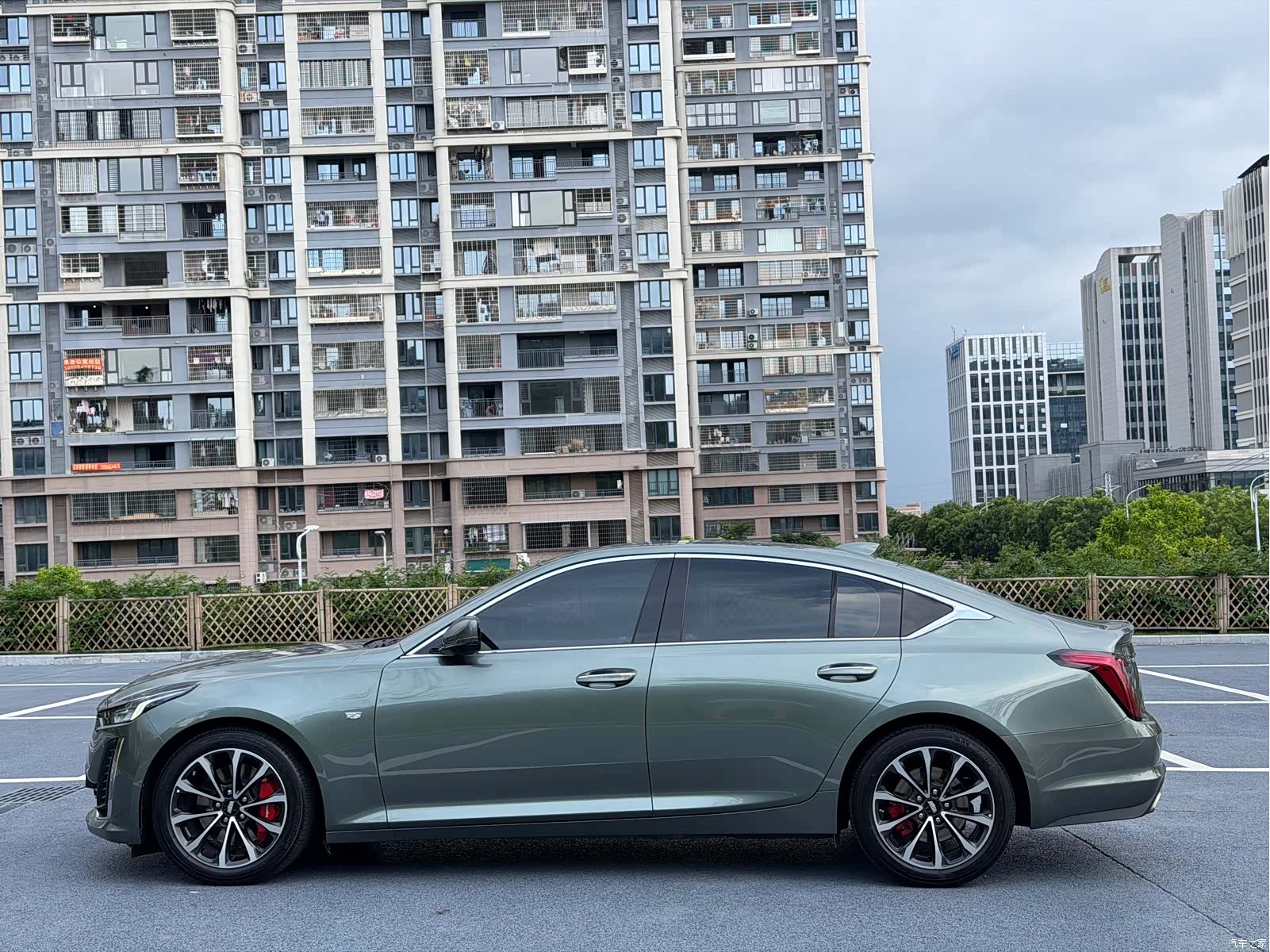 Cadillac CT5, 2023 13