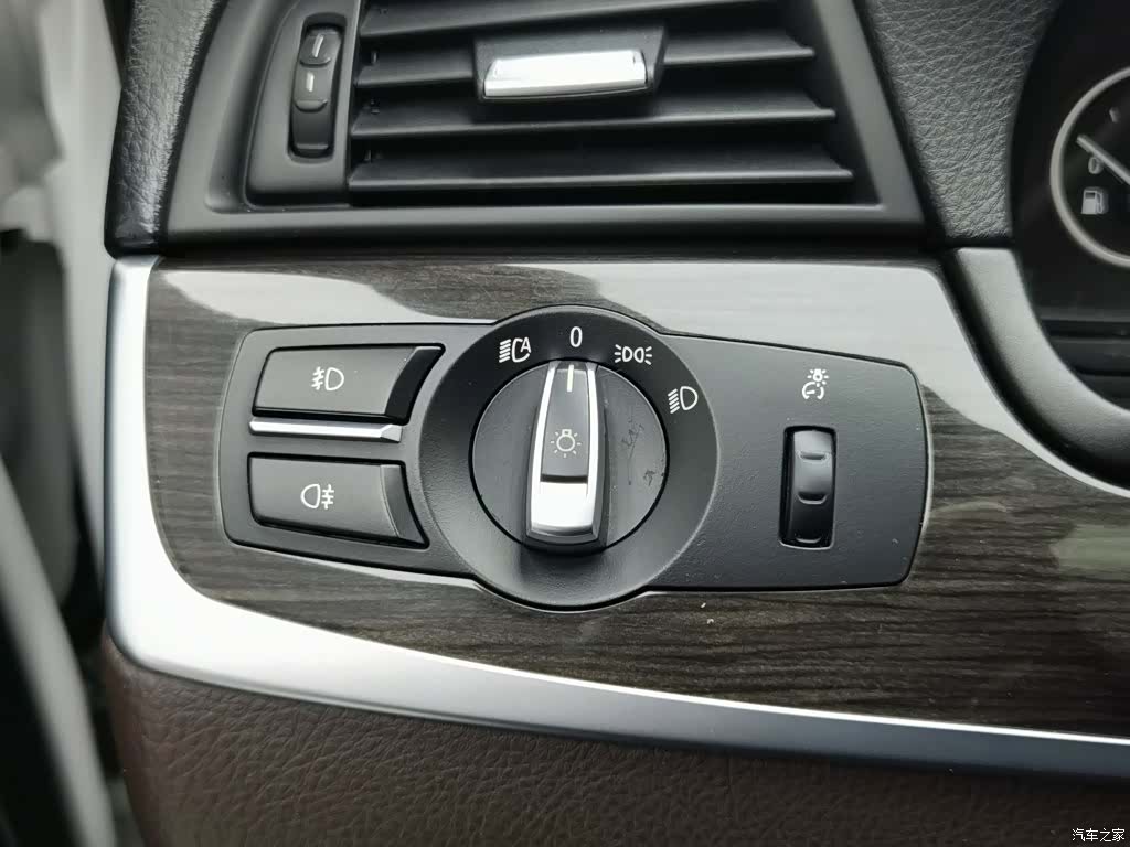BMW 5 Series, 2015 21