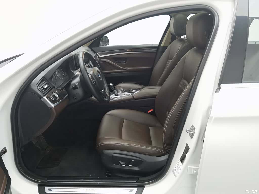 BMW 5 Series, 2015 10