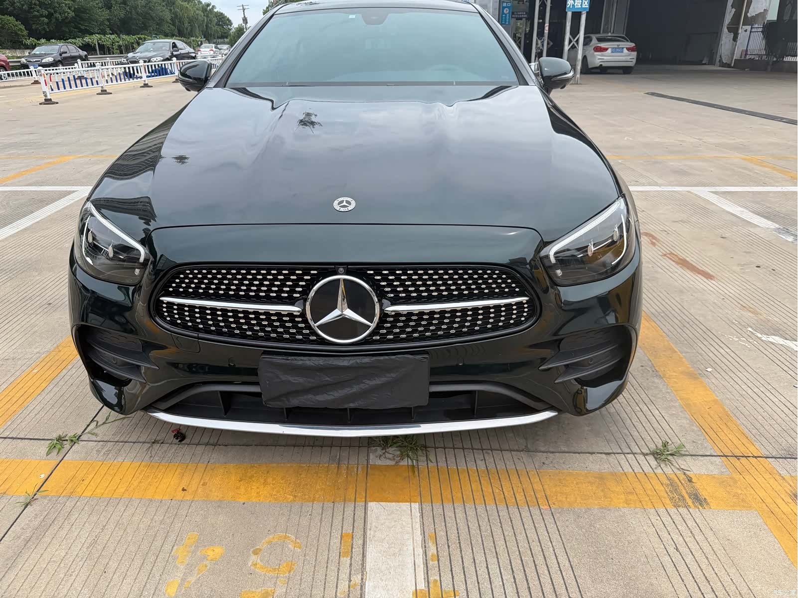 Mercedes-Benz E-Class, 2024 3