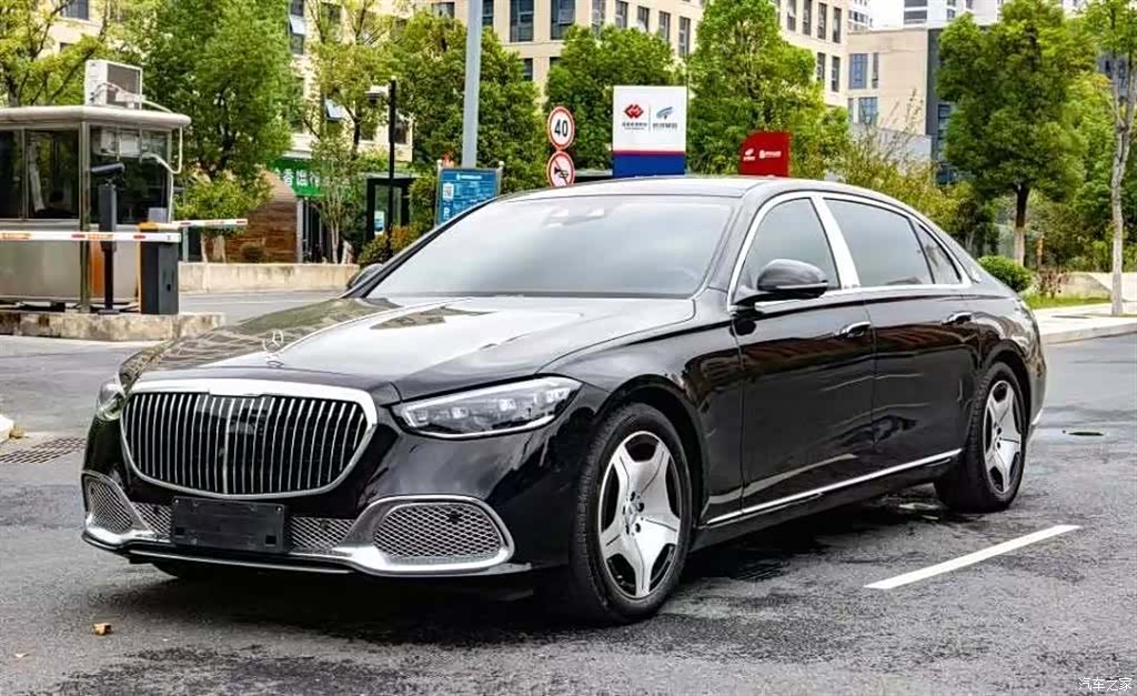 Maybach S-Class, 2023 1