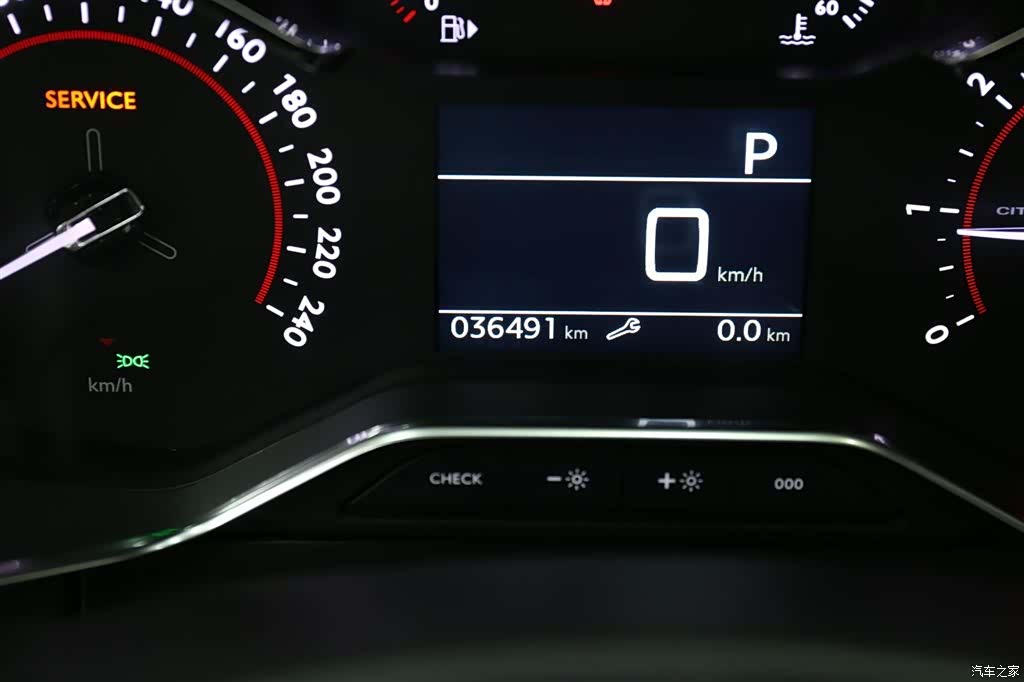 Citroen C6, 2022 14