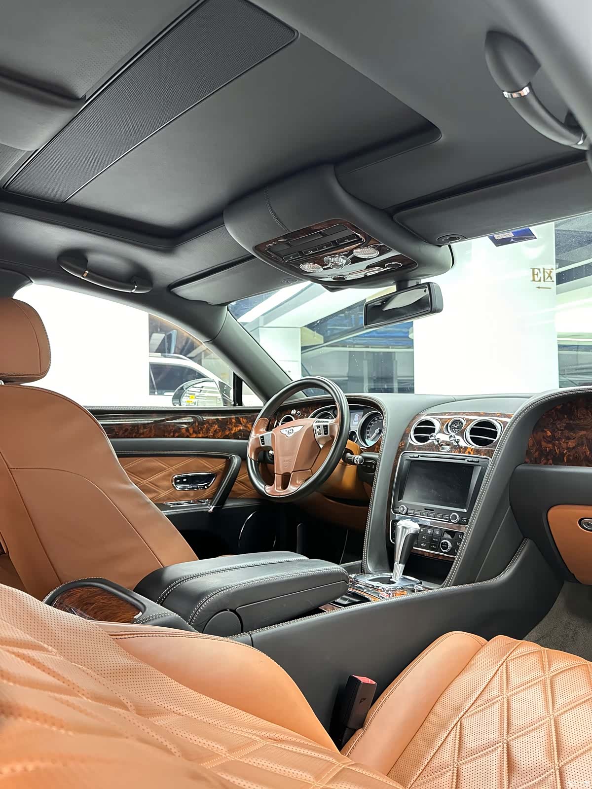 Bentley Flying Spur, 2014 7