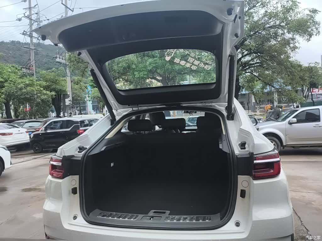 Changan CS85, 2019 19