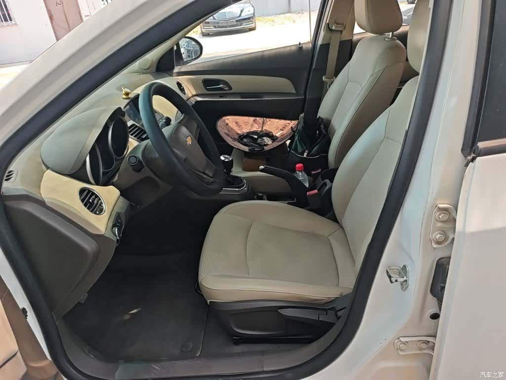 Chevrolet SE, 2016 15