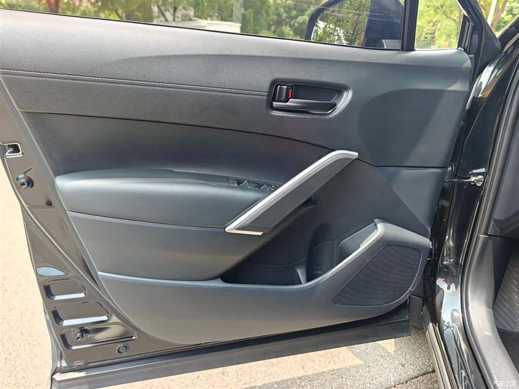 Toyota Frontlander, 2024 9