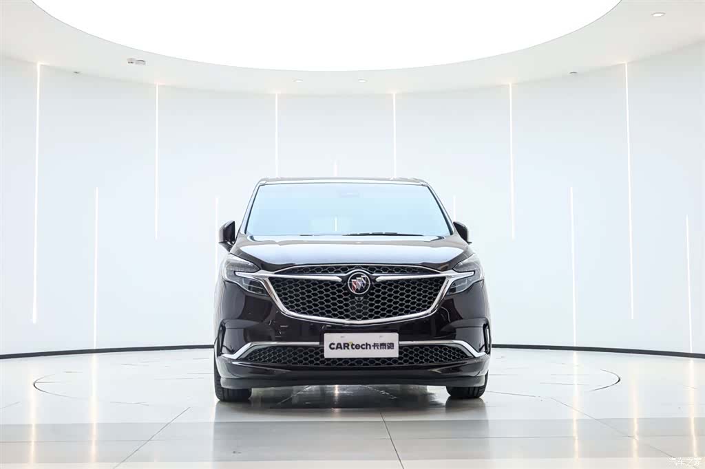 Buick GL8, 2022 3